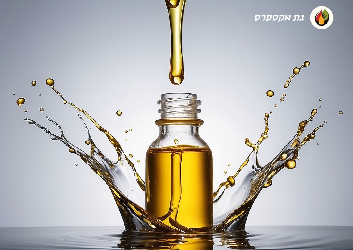 ניתן לראות בתמונה טיפות גת מטופטפות לתוך בקבוקון. רקע התמונה הוא אפור בהיר ובצד ימין למעלה לוגו אתר גת אקספרס
